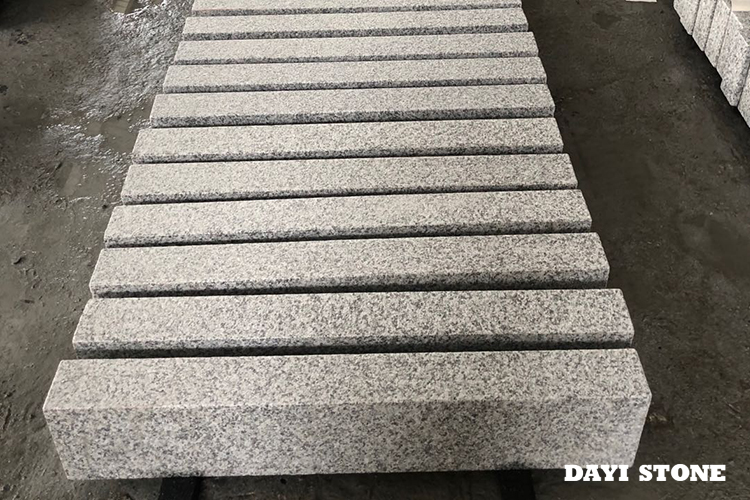 G603-ZP Light Grey Granite Stone Kerbs all sides Flamed 100x10x20cm